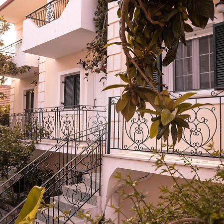 Chrisanthi Apartments ซิโวตา ภายนอก รูปภาพ