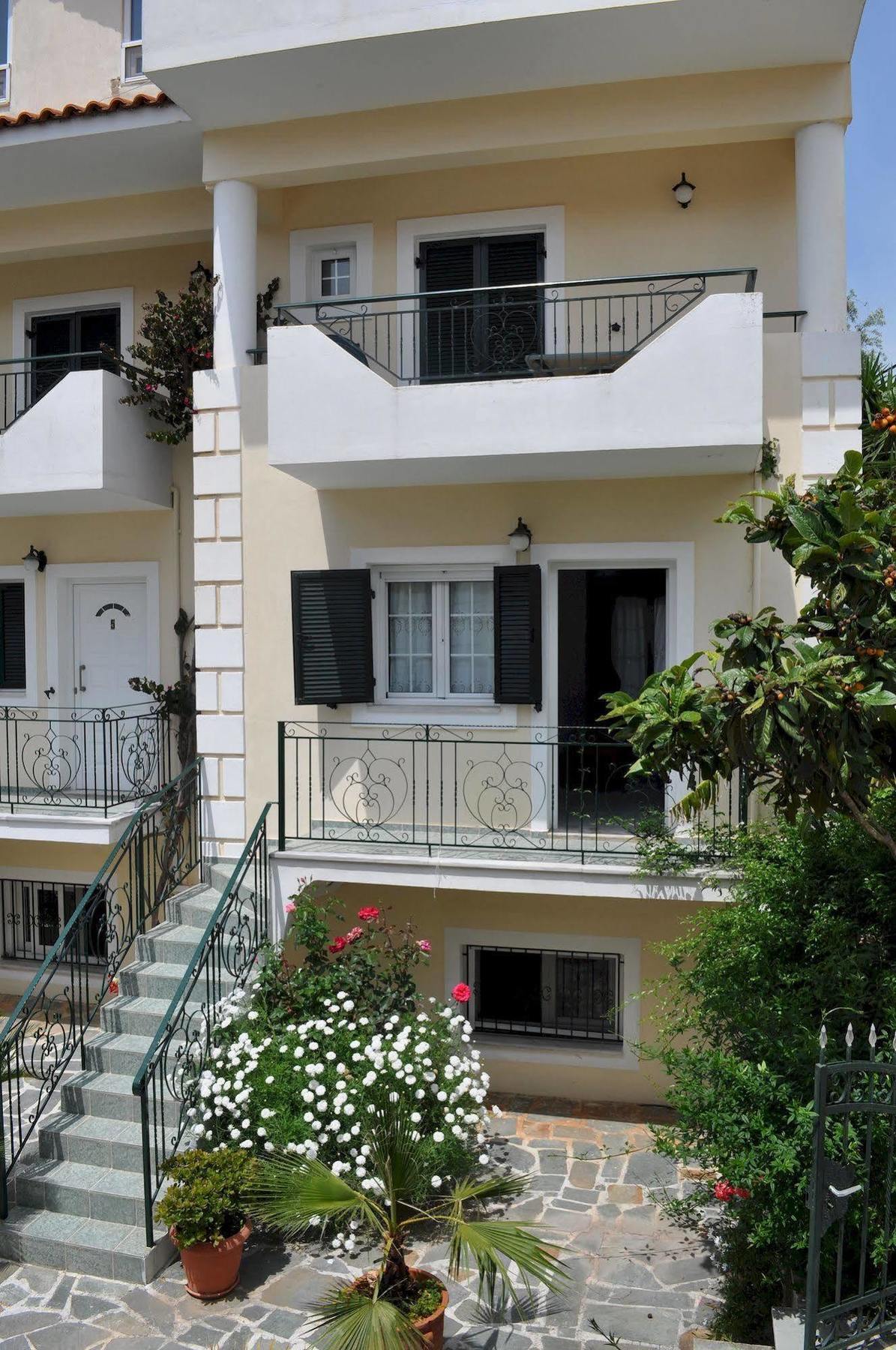 Chrisanthi Apartments ซิโวตา ภายนอก รูปภาพ