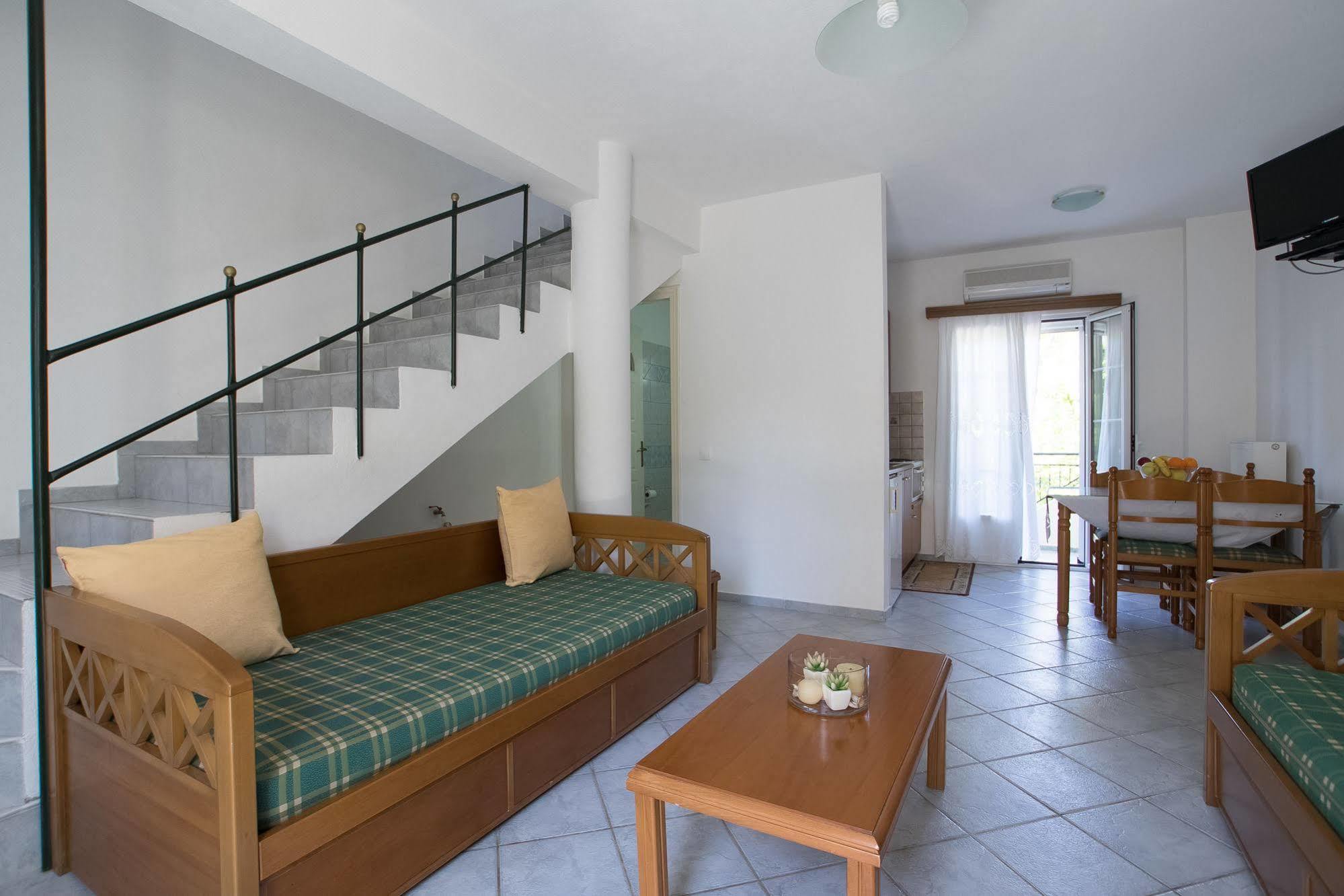 Chrisanthi Apartments ซิโวตา ภายนอก รูปภาพ